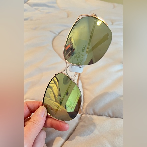 True Religion Sunglasses Green Mirrored Aviators - Picture 3 of 6